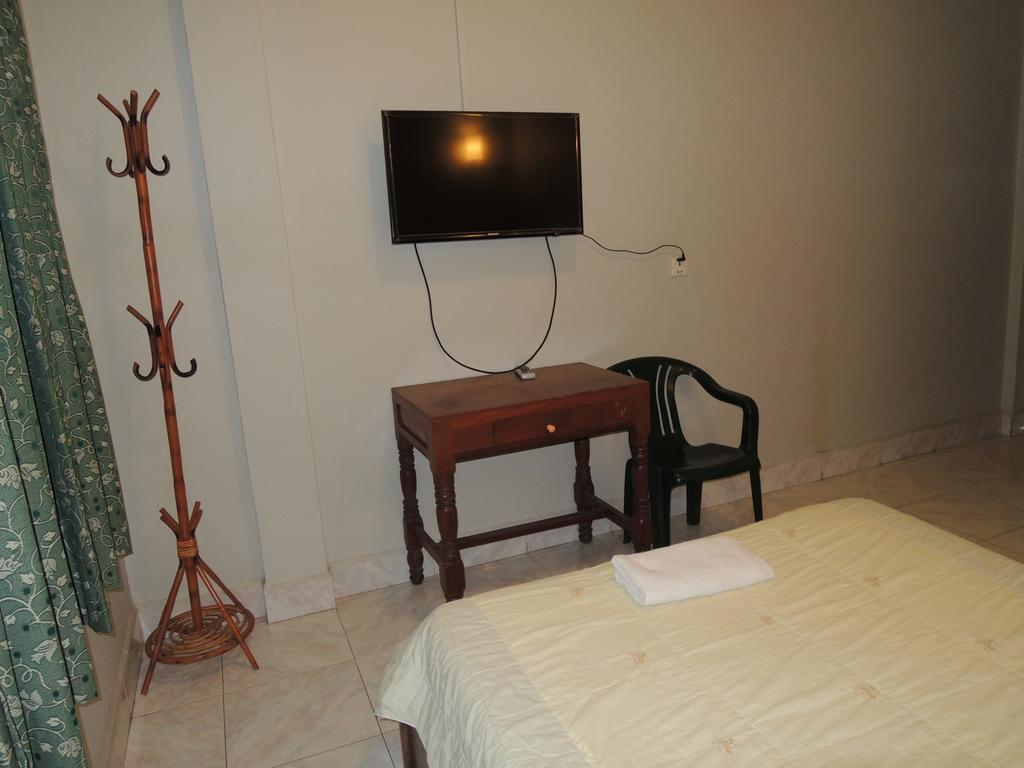 The Grey Guesthouse Phnom Penh Phòng bức ảnh