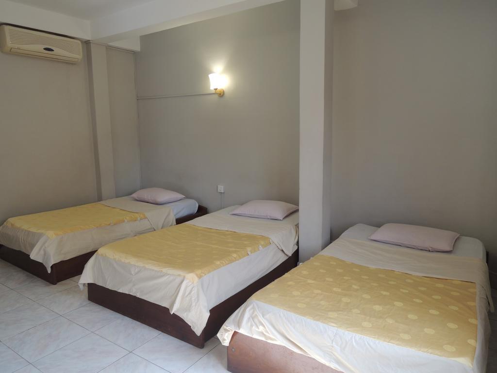 The Grey Guesthouse Phnom Penh Ngoại thất bức ảnh