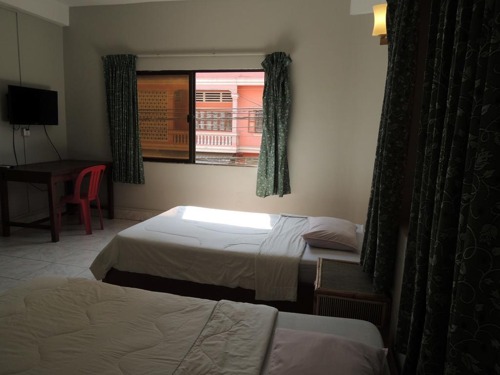 The Grey Guesthouse Phnom Penh Ngoại thất bức ảnh