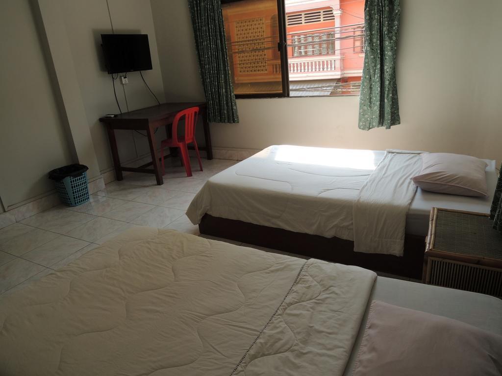 The Grey Guesthouse Phnom Penh Ngoại thất bức ảnh